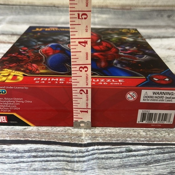 Marvel Spider-Man 500 Piece 3D Puzzle - Red and Blue ( Like New ) - Picture 7 of 7